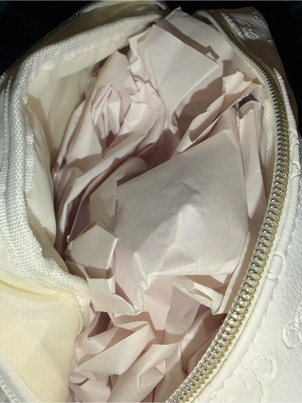 Primark White Winnie the Pooh Embossed Zip Pouch with Gold Hardware